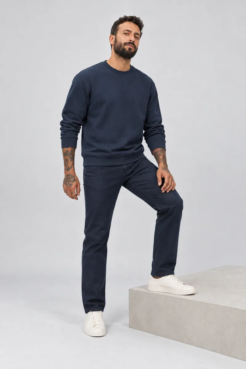 1001 Bisiklet Yaka Sweatshirt, Koyu lacivert — Ön (Kaideye adım · yüksek diyagonal)