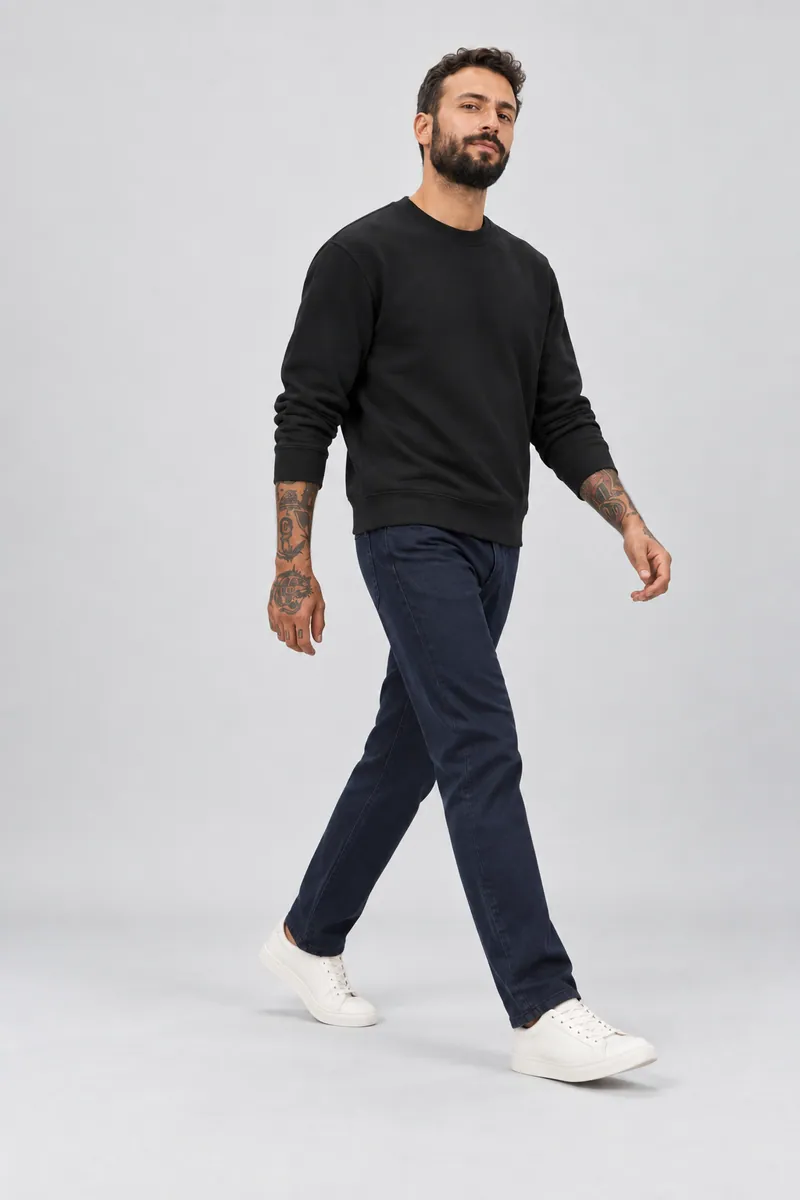 1001 Bisiklet Yaka Sweatshirt, Siyah — Ön (Çapraz yürüyüş · tam ürün)